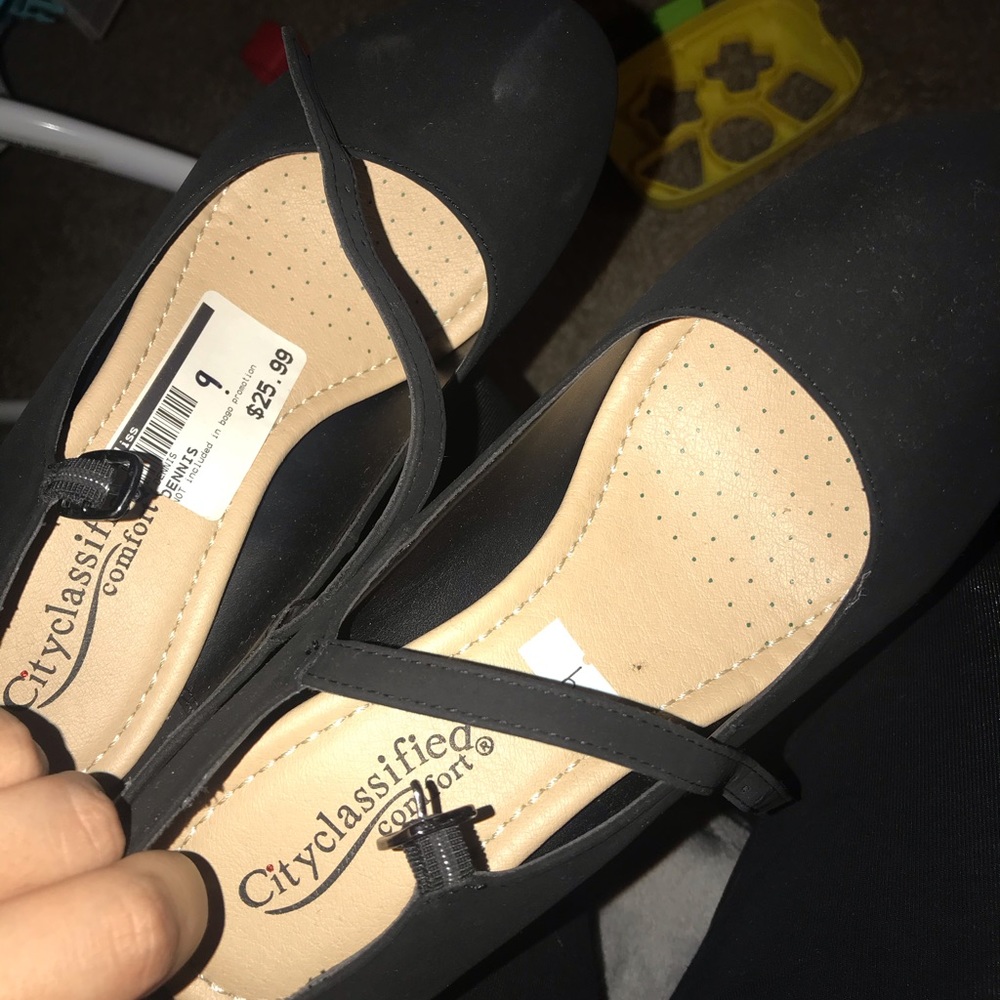 City Classified Black heels